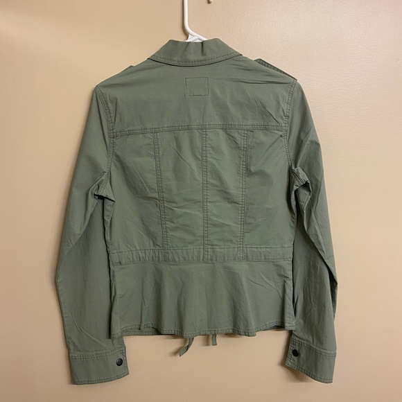 Guess army green jacket with interior drawstring waist - Picture 2 of 4